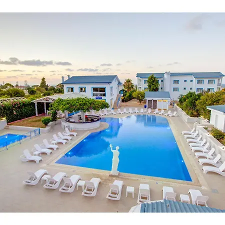 Queen Aphrodite Hotel