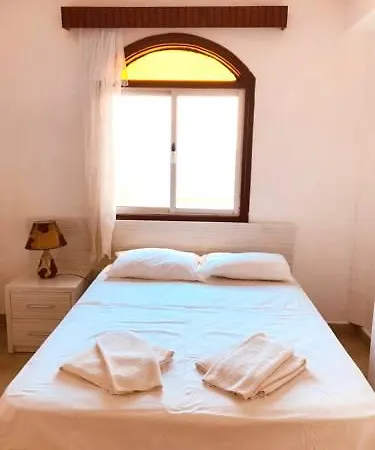 Queen Aphrodite Hotel 3*